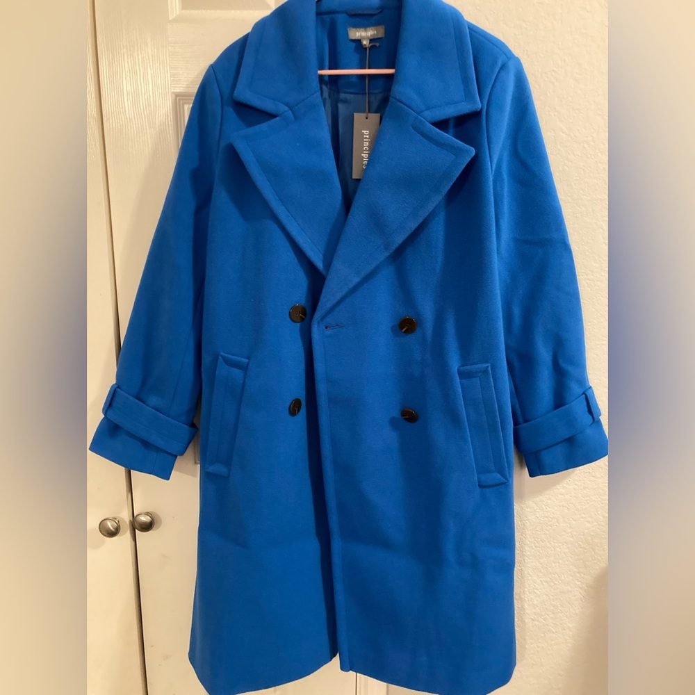 Principle Coat - Picture 2 of 3
